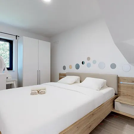 Gorgeous In With House Sea View Drenje (Istria)